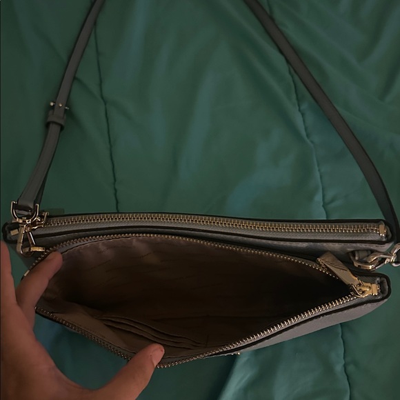 Michael Kors Elegant Gray Crossbody Bag - Picture 3 of 8